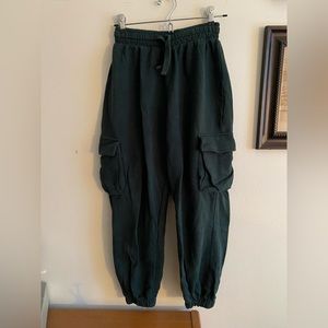 dark green zara cargo sweatpants